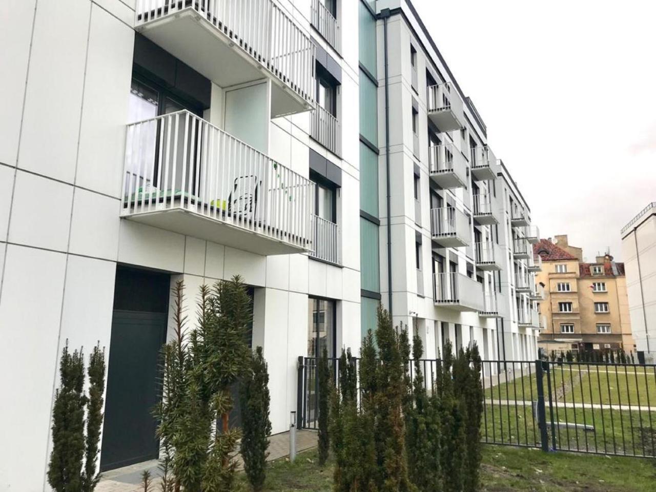 Apartamenty Zajezdnia Mtp Познань Екстер'єр фото